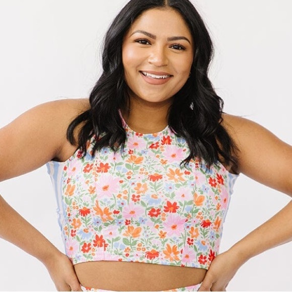NwT PAINTED FLORAL CROSS-BACK CROP TOP XL - Picture 1 of 6